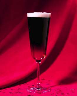 Guinness Black Velvet Cocktail Photo