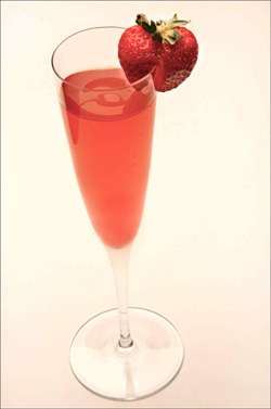 Fruitie Tootie Kiss a Cutie Cocktail Photo